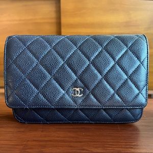 Chanel Caviar Wallet on Chain